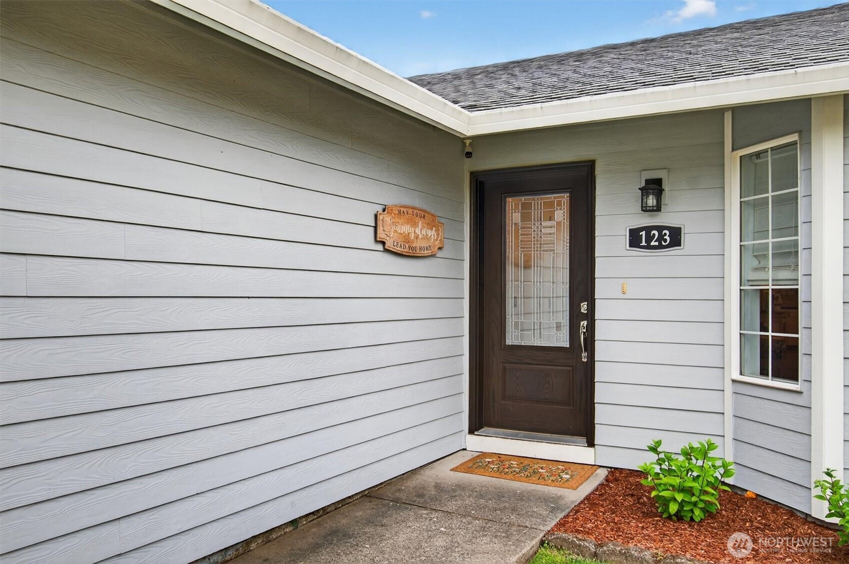 123 Yellow Brick Road Kelso, WA 98626 - Photo 4 of 32 Gallery Image 4