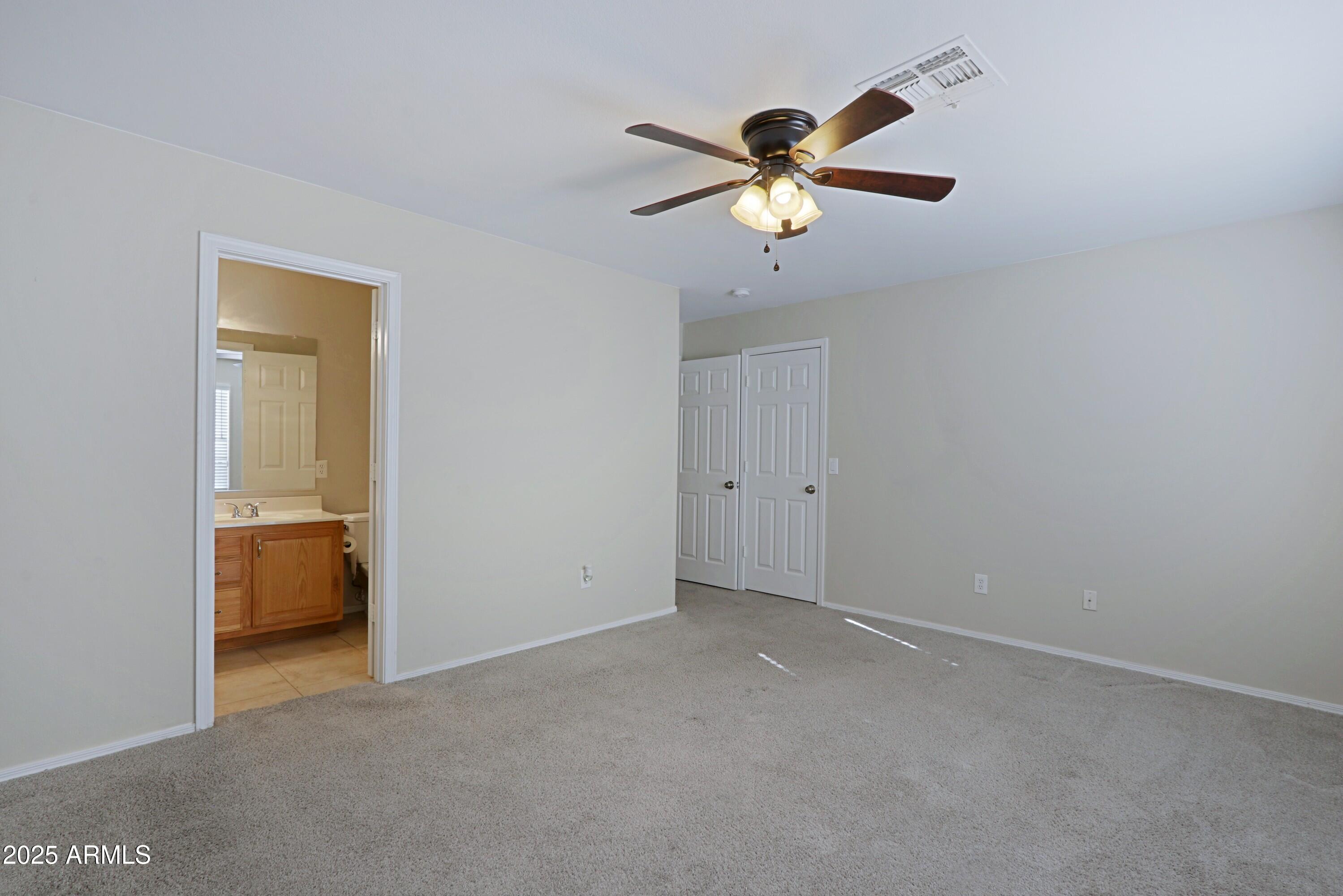 4047 East Rowel Road Phoenix, AZ 85050 - Photo 6 of 33 a view of an empty room