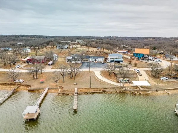 $585,000 | 170 Cherokee Trail, Nocona, TX 76255