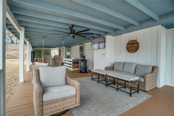 $585,000 | 170 Cherokee Trail, Nocona, TX 76255
