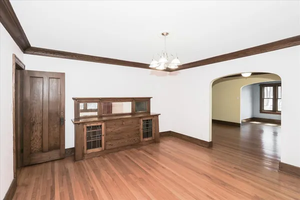 $875,000 | 354 Hawthorne Boulevard, Glen Ellyn, IL 60137