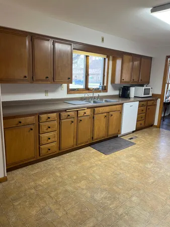 $164,500 | 521 9th Avenue, Madison, MN 56256