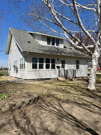 $164,500 | 521 9th Avenue, Madison, MN 56256