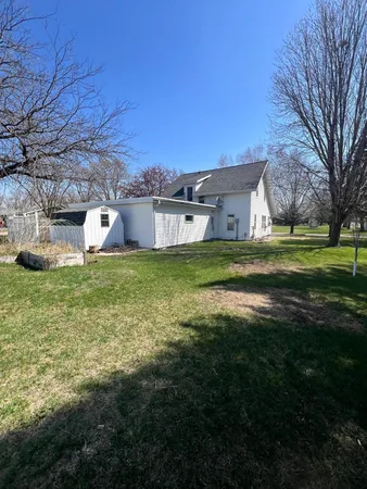 $164,500 | 521 9th Avenue, Madison, MN 56256