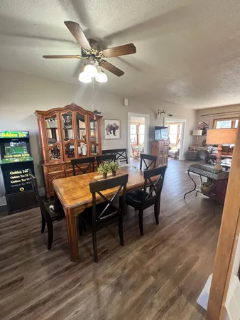 $164,500 | 521 9th Avenue, Madison, MN 56256