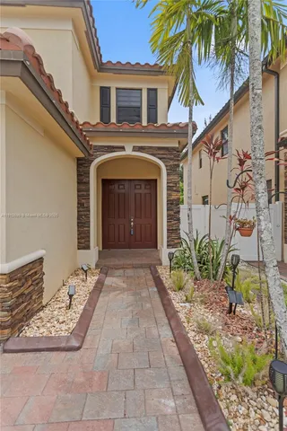 $4,150 | 3502 West 86th Terrace, Unit 3502, Hialeah, FL 33018