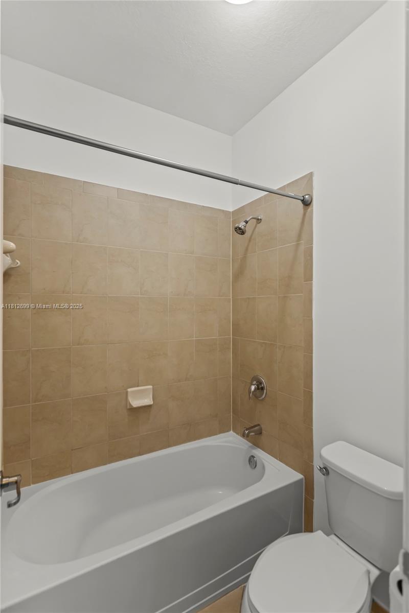 3502 West 86th Terrace, Unit 3502 Hialeah, FL 33018 - Photo 37 of 68