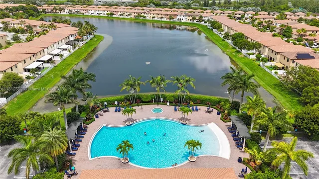 $4,150 | 3502 West 86th Terrace, Unit 3502, Hialeah, FL 33018