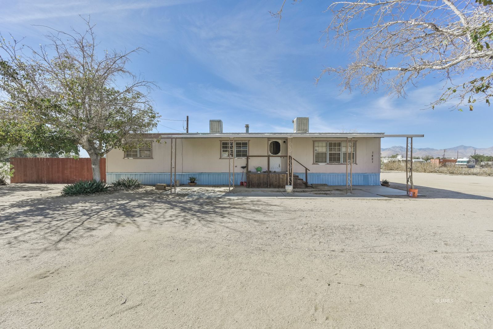 1421 Leroy Ridgecrest, CA 93555 - Photo 3 of 34