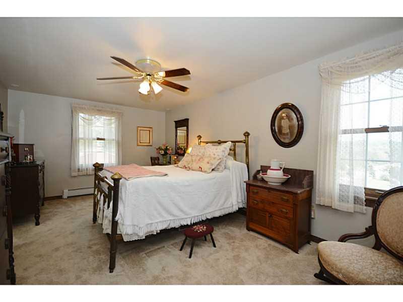 696 Simpson Howell Road Elizabeth, PA 15037 - Photo 17 of 25 Master Bedroom.