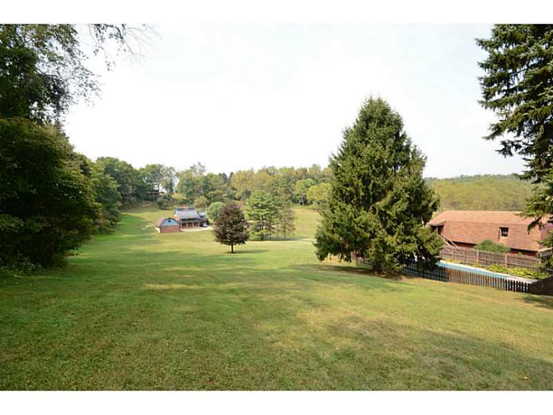 696 Simpson Howell Road Elizabeth, PA 15037 - Photo 22 of 25 Yard/Garden.
