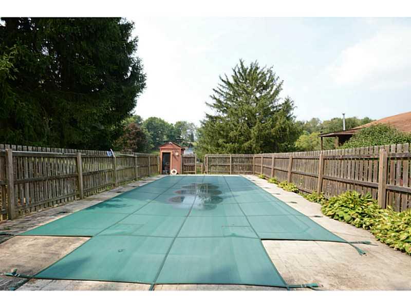696 Simpson Howell Road Elizabeth, PA 15037 - Photo 4 of 25 Other. Pool