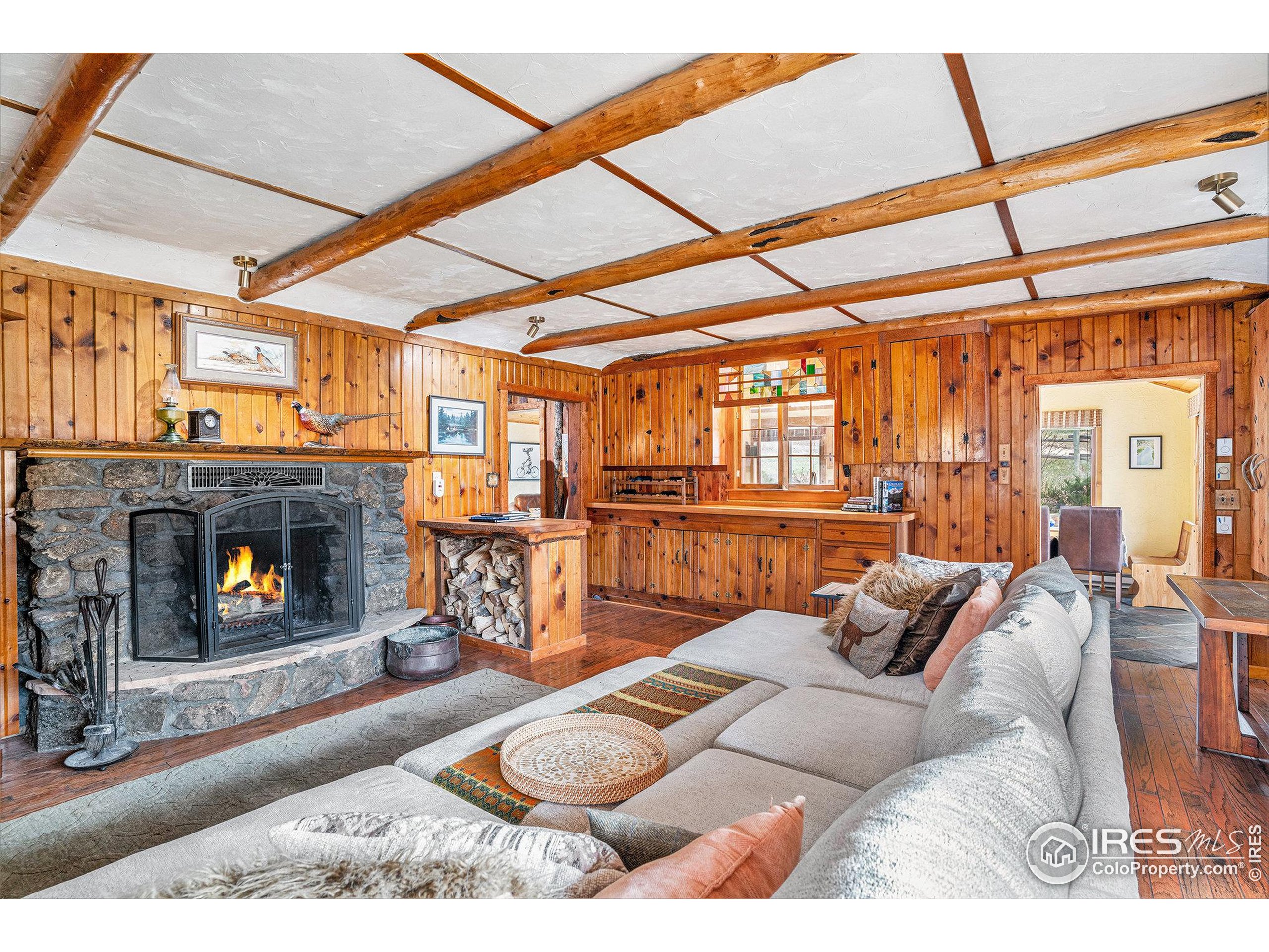 504 Rustic Road Bellvue, CO 80512 - Photo 12 of 39