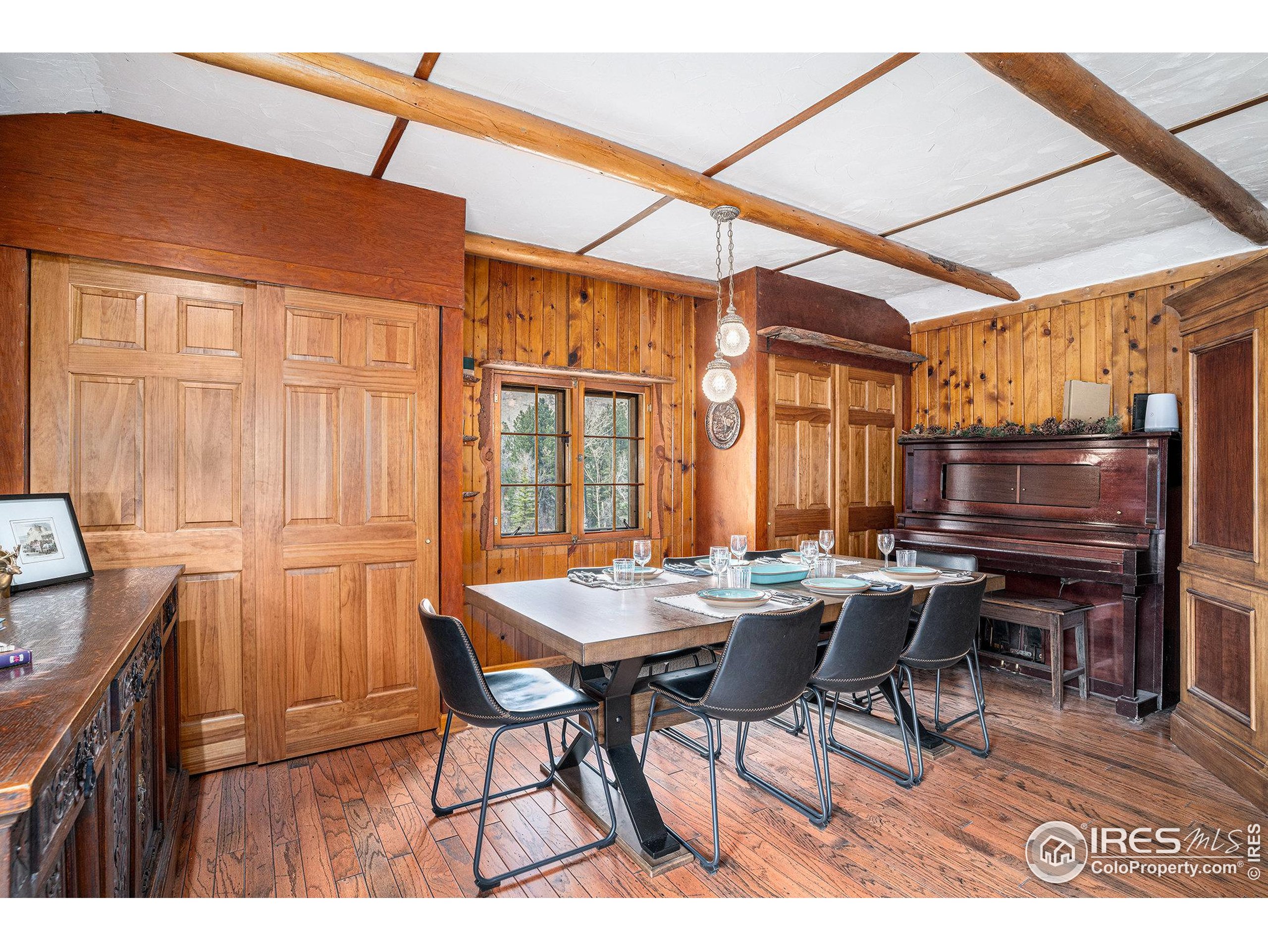 504 Rustic Road Bellvue, CO 80512 - Photo 15 of 39