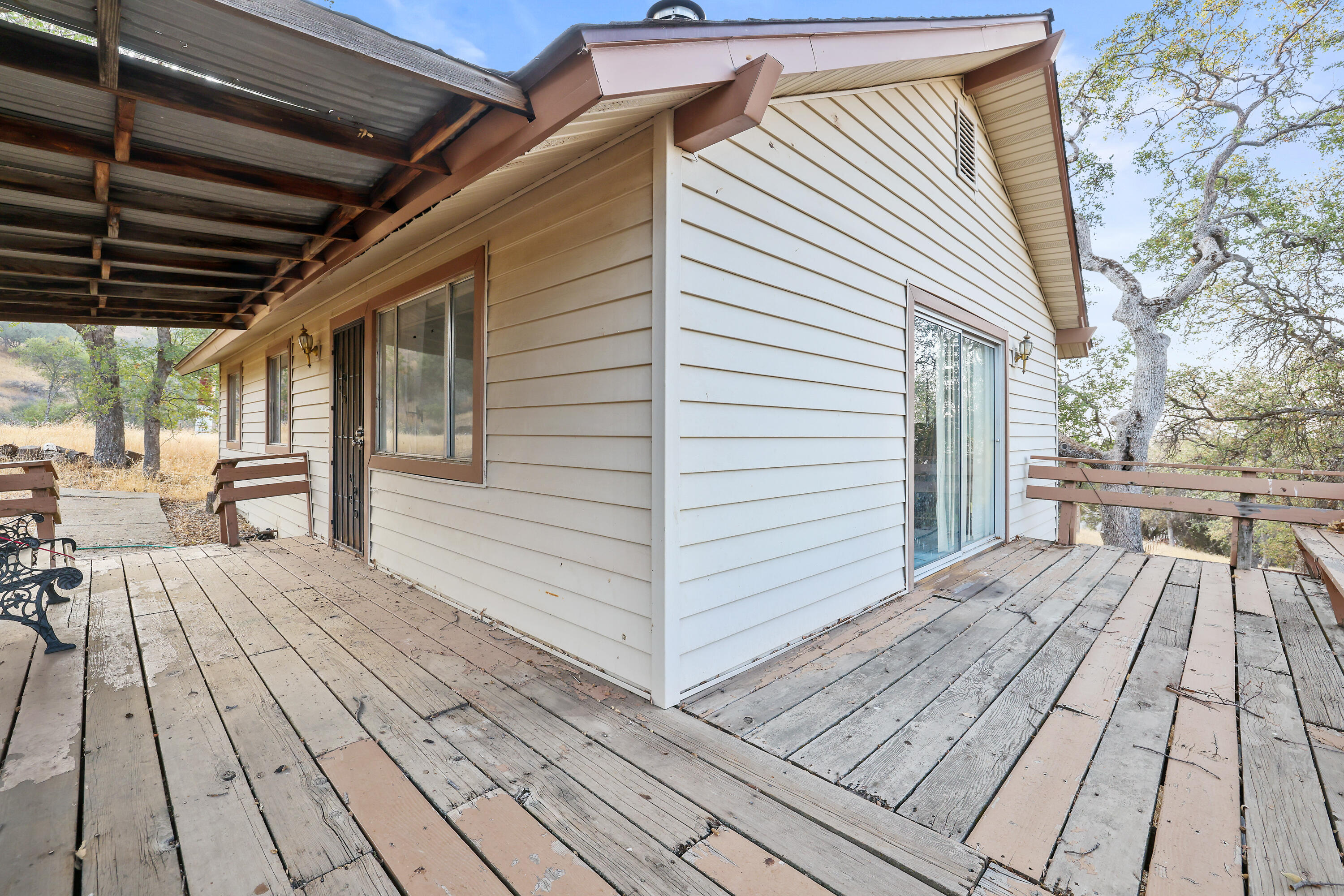 39665 East Kings Canyon Road Dunlap, CA 93621 - Photo 2 of 26 D50A6353