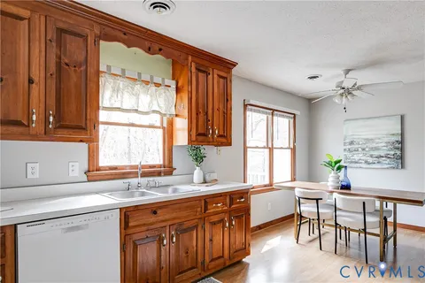 $429,950 | 7250 Walnut Grove Drive, Mechanicsville, VA 23111