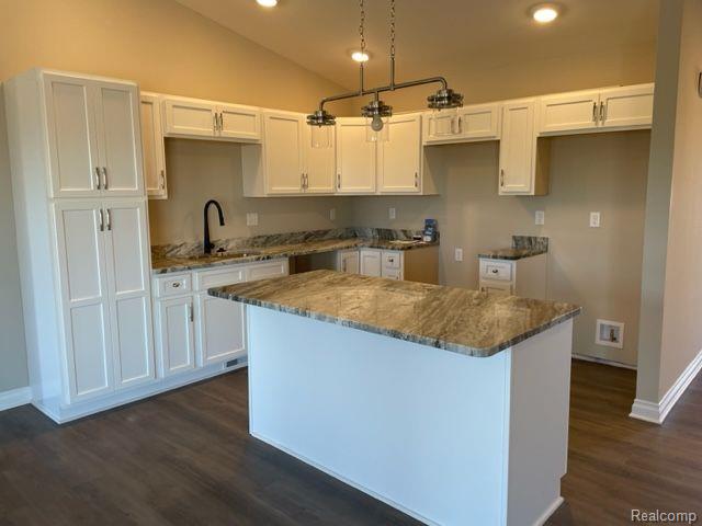 720 Range Road Marysville, MI 48040 - Photo 11 of 24