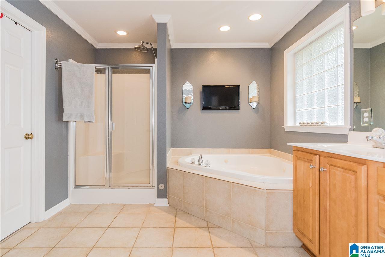 640 Meadow Ridge Drive Birmingham, AL 35242 - Photo 21 of 34