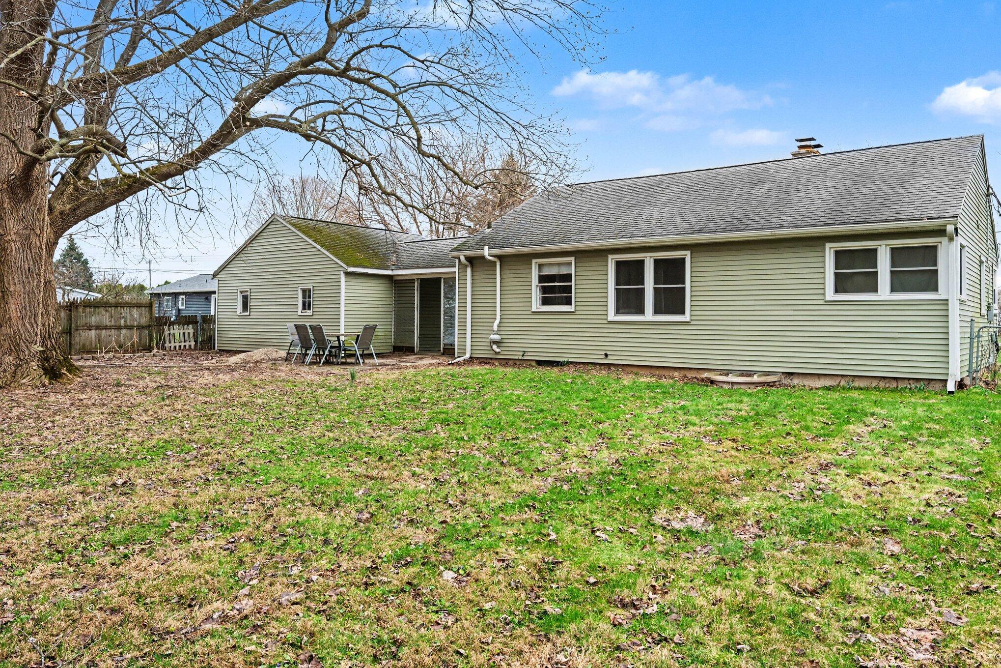 8129 South Sprinkle Road Portage, MI 49002 - Photo 19 of 20 019_file_2575