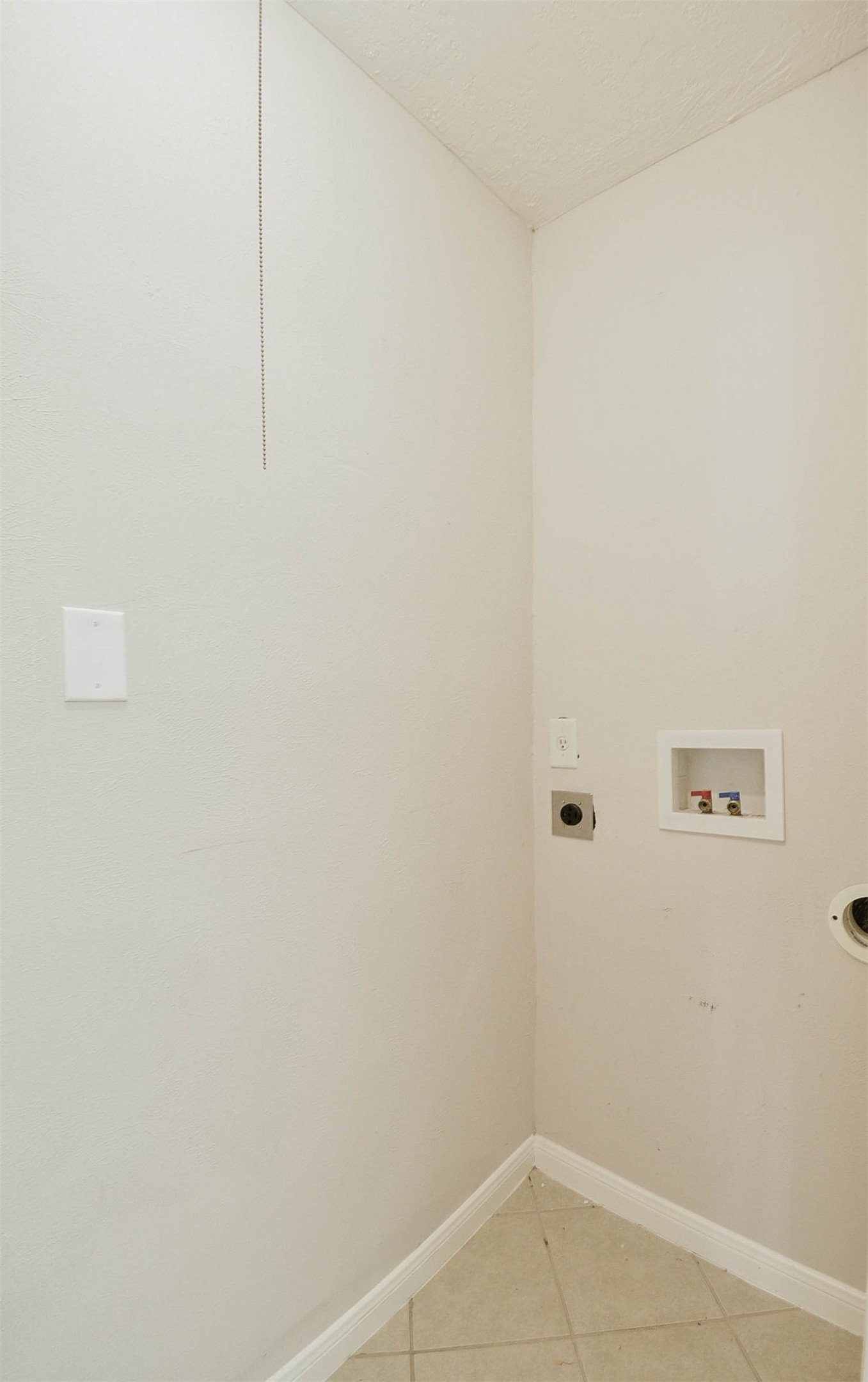 3 Magnolia Lane, Unit 1 Huffman, TX 77336 - Photo 21 of 23 a view of small space with empty racks