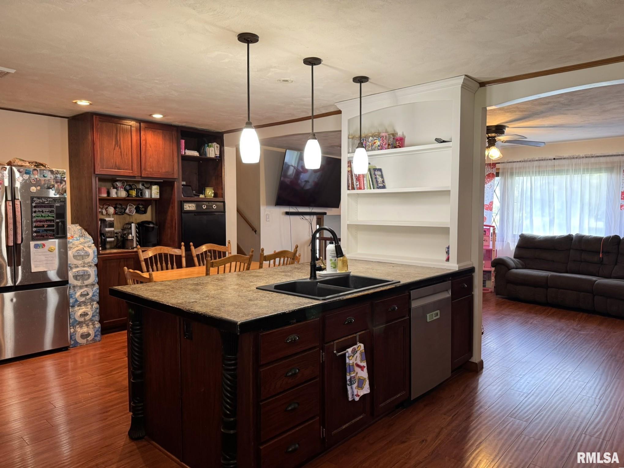 538 North Center Street Oneida, IL 61467 - Photo 15 of 38 Gallery Image 15