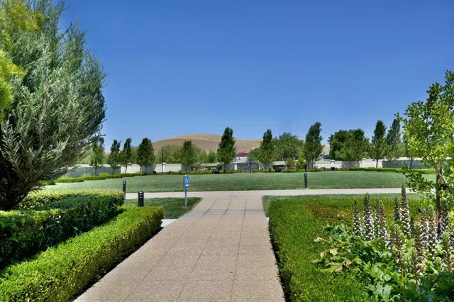 $949,888 | 557 Selby Lane, Unit 3, Livermore, CA 94551