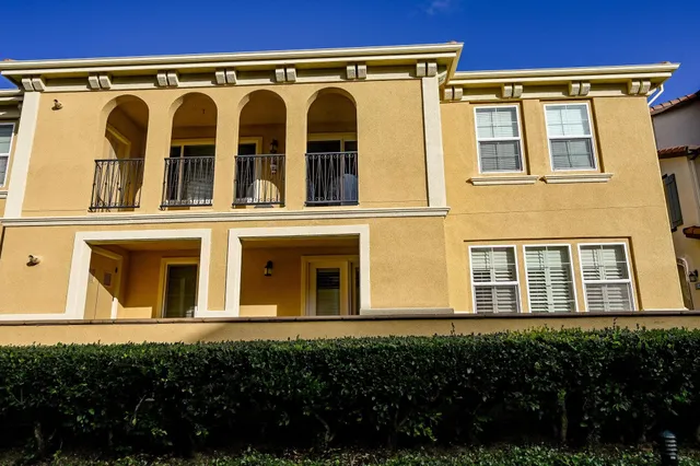 $949,888 | 557 Selby Lane, Unit 3, Livermore, CA 94551