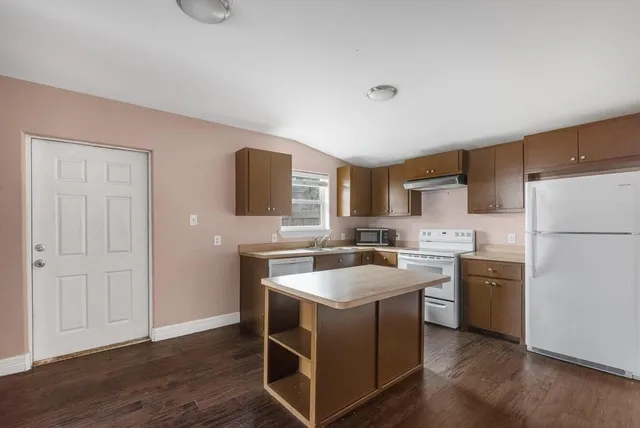 $1,000 | 4107 Highway 35 South, Unit 1, Rockport, TX 78382