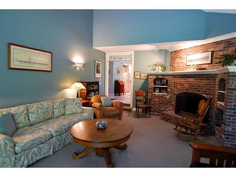36 Cedar Ridge Yarmouth, ME 04096 - Photo 9 of 21 Den/Family/Great Room.