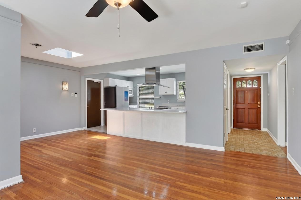 406 East Rector Street San Antonio, TX 78216 - Photo 2 of 32 Gallery Image 2