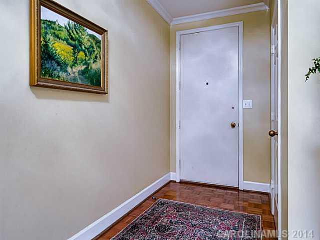 926 Cherokee Road, Unit A3 Charlotte, NC 28207 - Photo 2 of 16 Gallery Image 2
