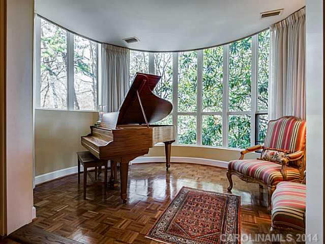 926 Cherokee Road, Unit A3 Charlotte, NC 28207 - Photo 6 of 16 Gallery Image 6