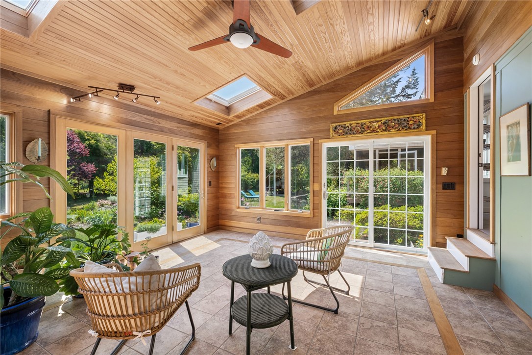 517 Lake Road Tiverton, RI 02878 - Photo 31 of 47
