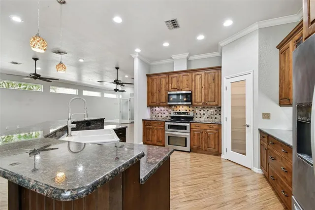 $849,500 | 6105 South Elkins Avenue, Tampa, FL 33611