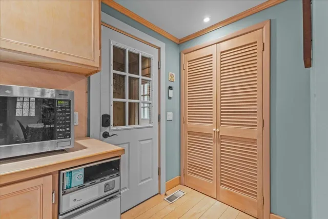 $925,000 | 953 Lincoln Gap Road, Warren, VT 05674