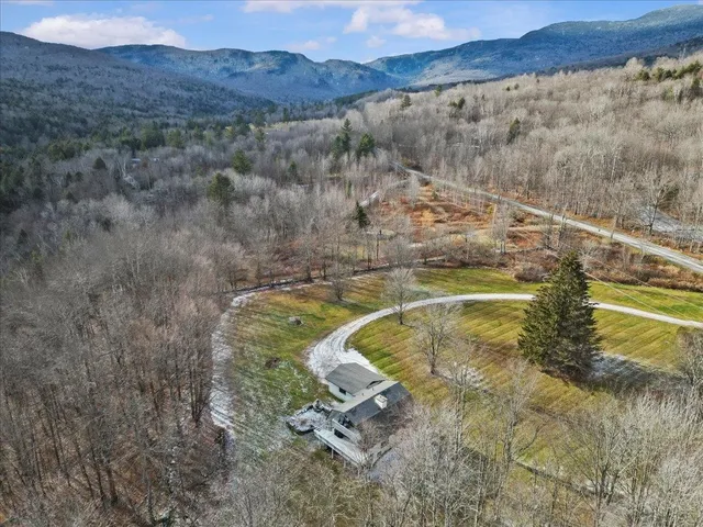 $918,999 | 953 Lincoln Gap Road, Warren, VT 05674