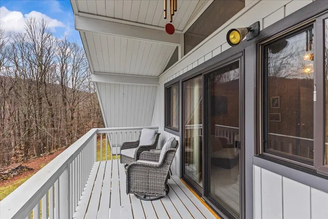 $918,999 | 953 Lincoln Gap Road, Warren, VT 05674