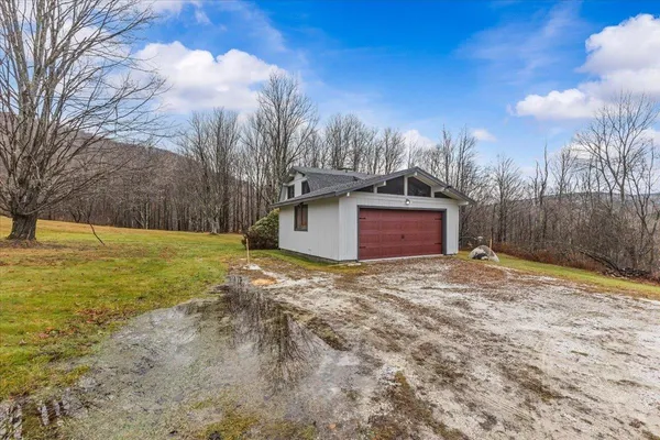 $899,998 | 953 Lincoln Gap Road, Warren, VT 05674