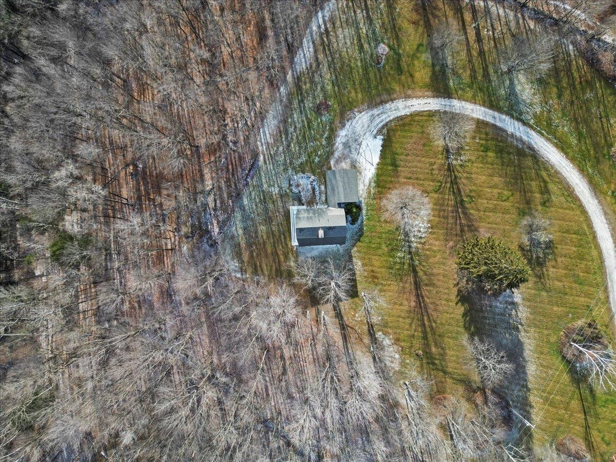 953 Lincoln Gap Road Warren, VT 05674 - Photo 8 of 49