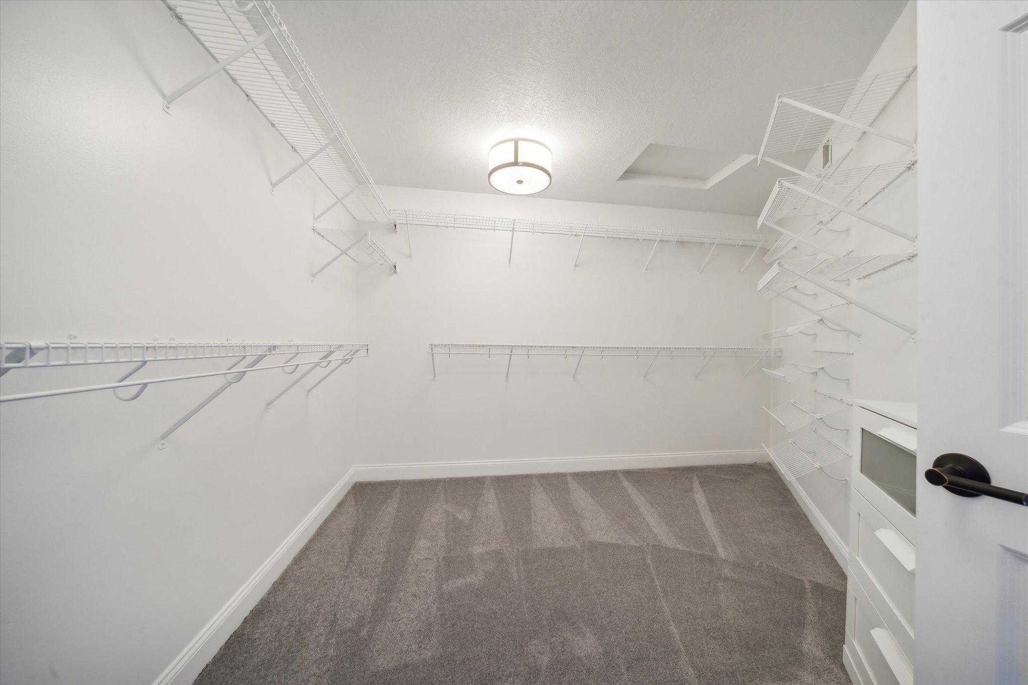 405 River Street Minneapolis, MN 55401 - Photo 18 of 40