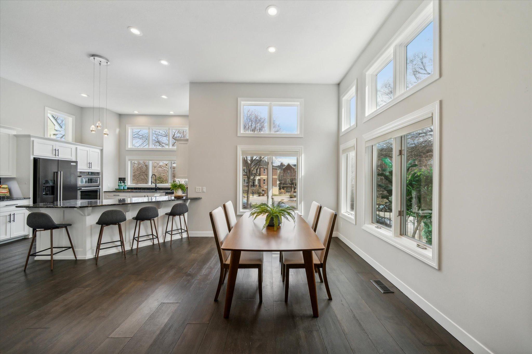 405 River Street Minneapolis, MN 55401 - Photo 6 of 40