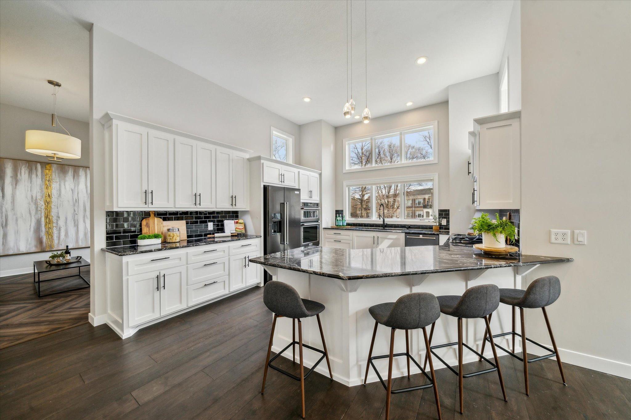 405 River Street Minneapolis, MN 55401 - Photo 7 of 40