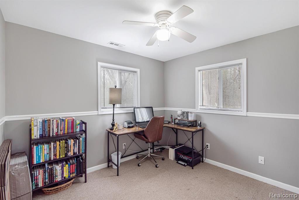 3331 East Pierson Road Flint, MI 48506 - Photo 9 of 18