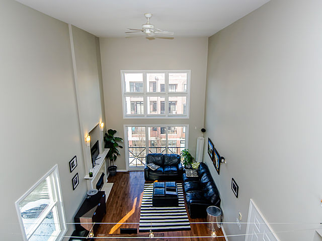 2127 West Rice Street, Unit 4W Chicago, IL 60622 - Photo 8 of 25 a view of a room with lounge chair