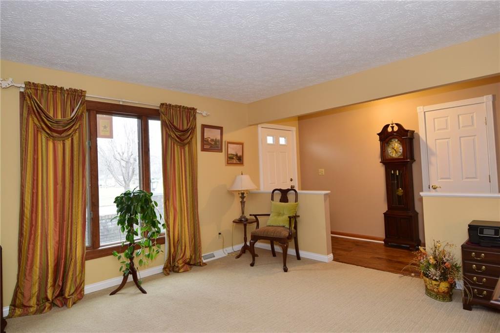 9435 Church Road Brownsburg, IN 46112 - Photo 4 of 25