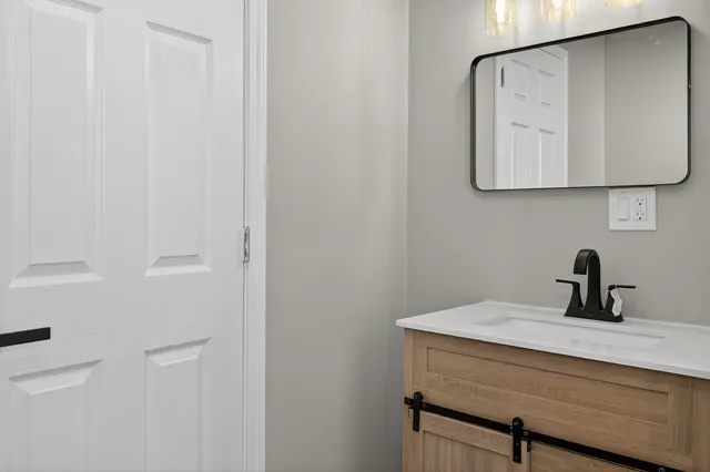 $289,000 | 9100 South Wallace Street, Chicago, IL 60620