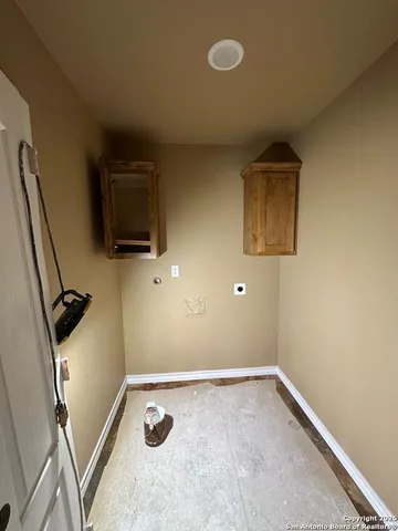 $229,500 | 808 West Bates Street, Beeville, TX 78102