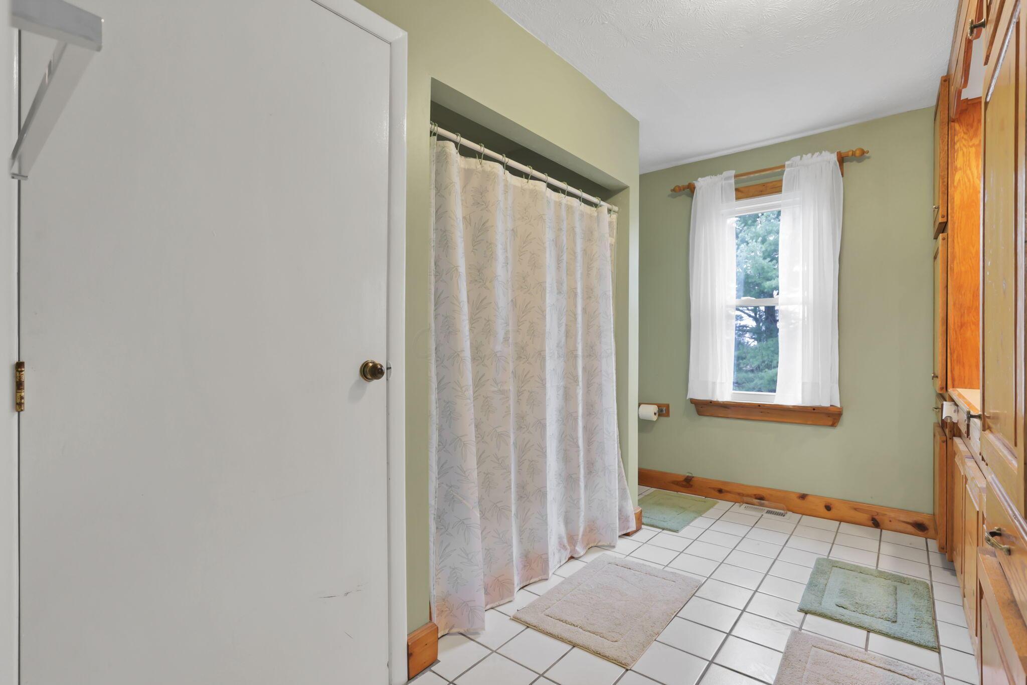 11138 York Road Southwest Baltimore, OH 43105 - Photo 40 of 83 41-web-or-mls-0V3A4967