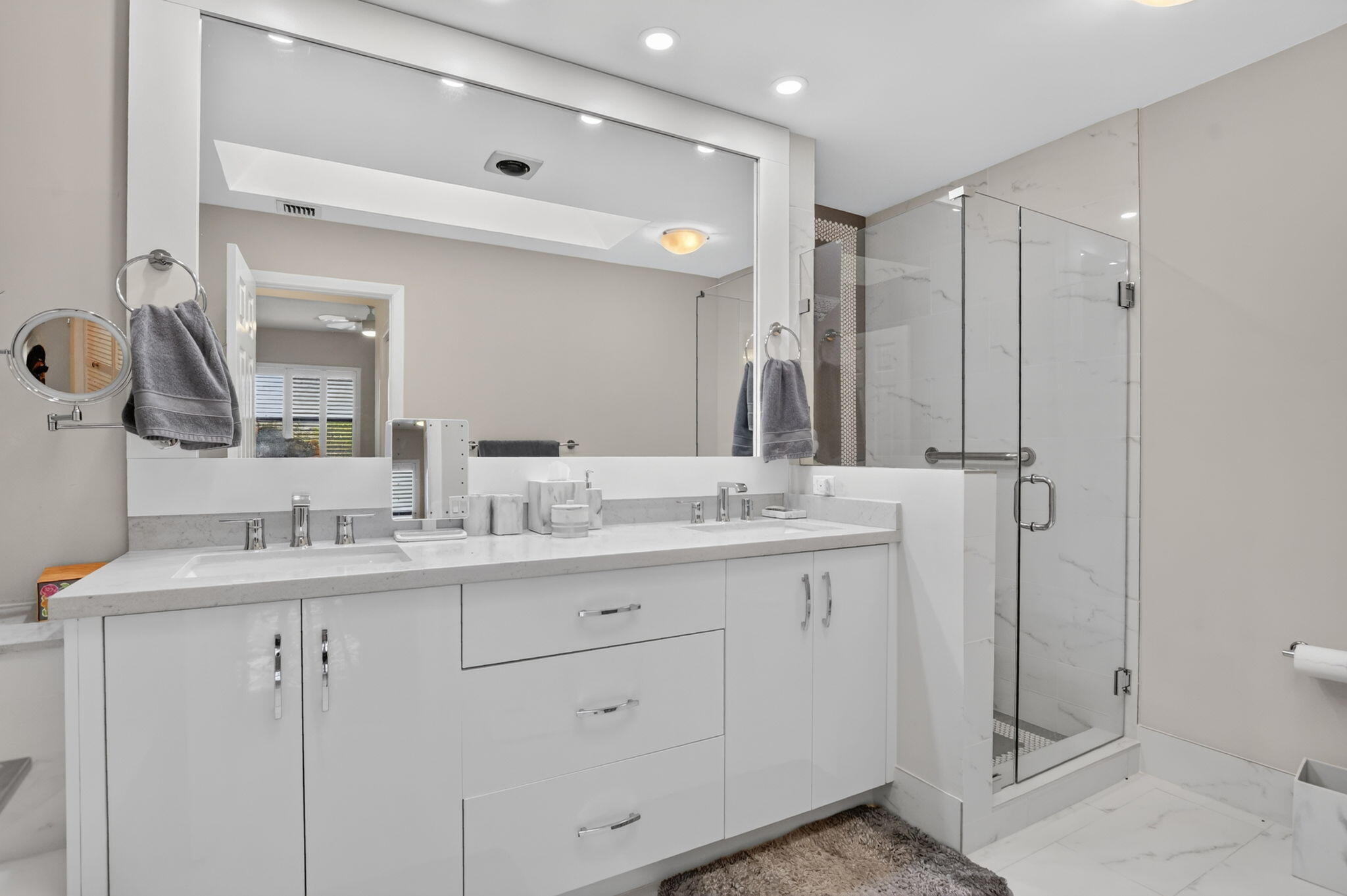 7535 La Paz Boulevard, Unit 306 Boca Raton, FL 33433 - Photo 23 of 37 master bathroom