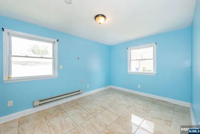 $1,900 | 503-505 12th Avenue, Unit 3, Paterson, NJ 07514